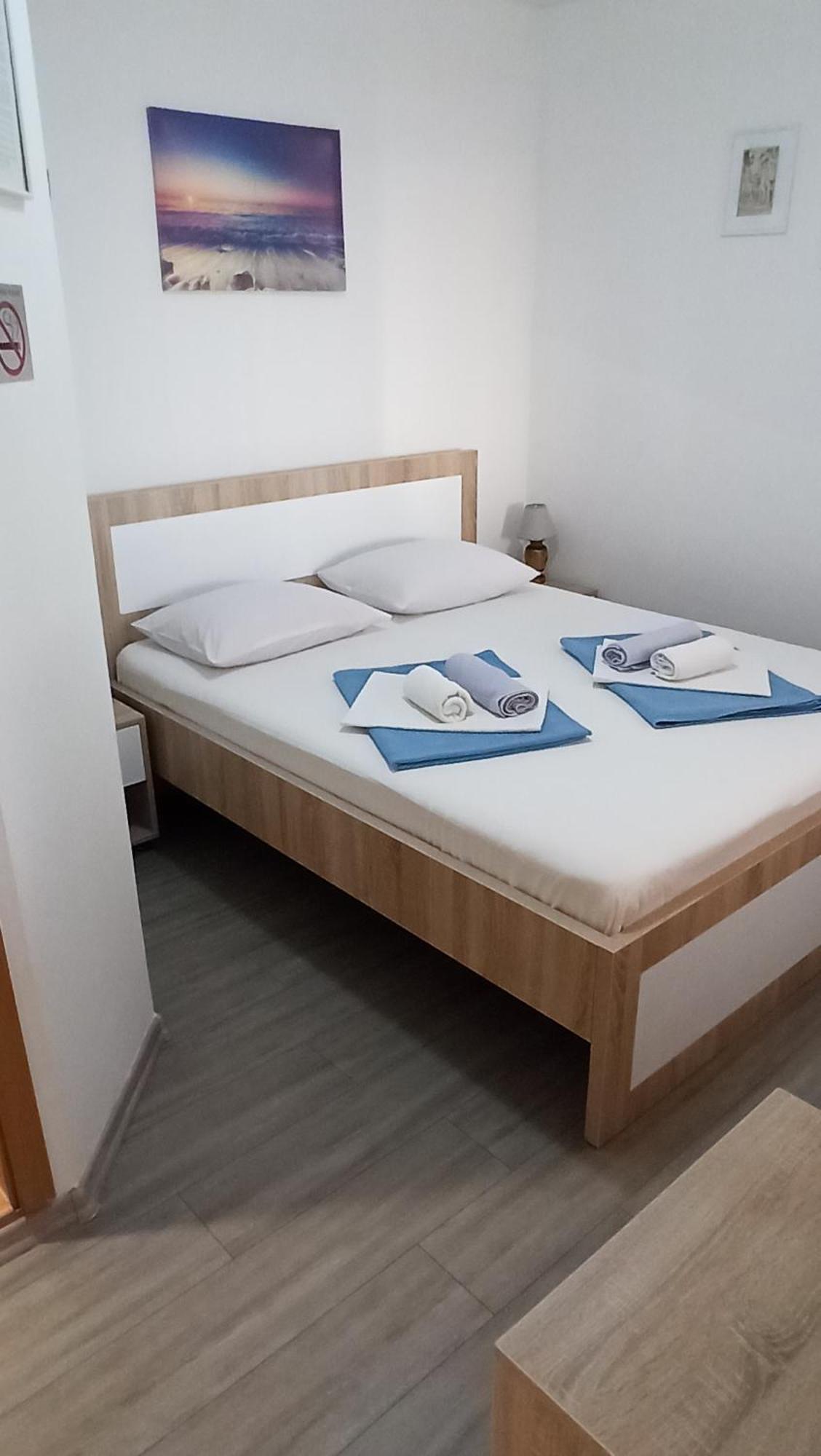 Apartmani - Sobe Cosic 네움 외부 사진
