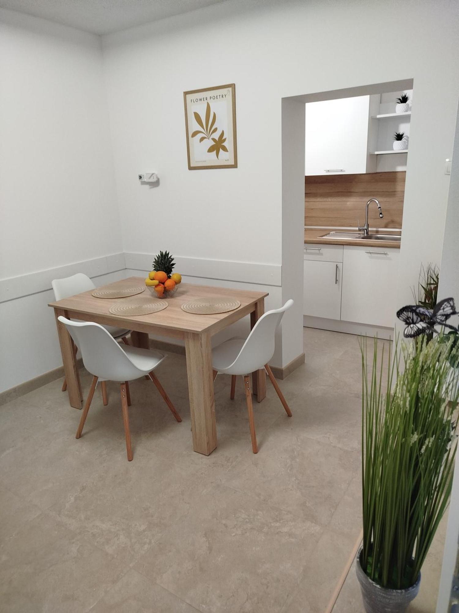 Apartmani - Sobe Cosic 네움 외부 사진