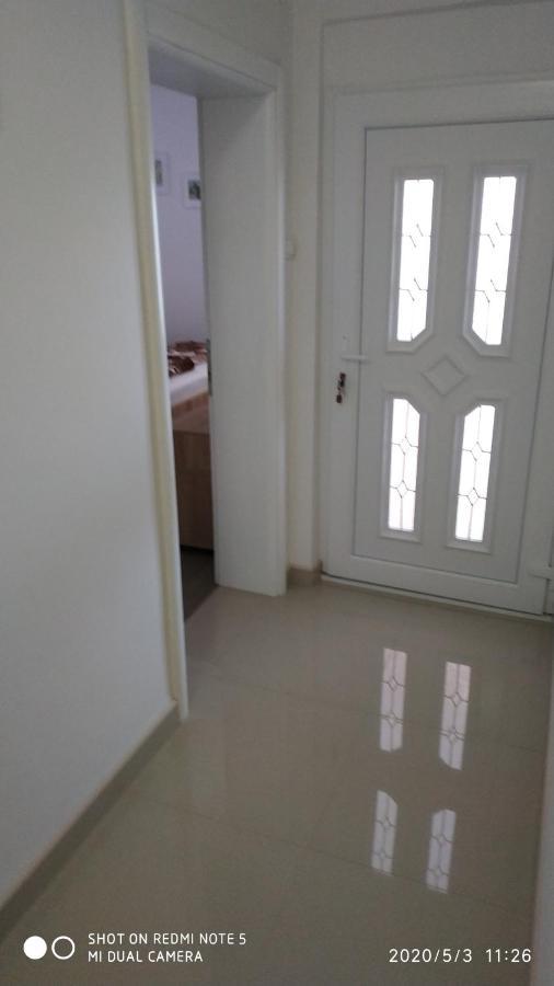 Apartmani - Sobe Cosic 네움 외부 사진
